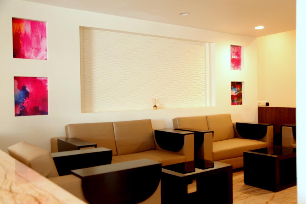 Hotel Le Roi Jammu - Near Jammu Railway Station Zewnętrze zdjęcie